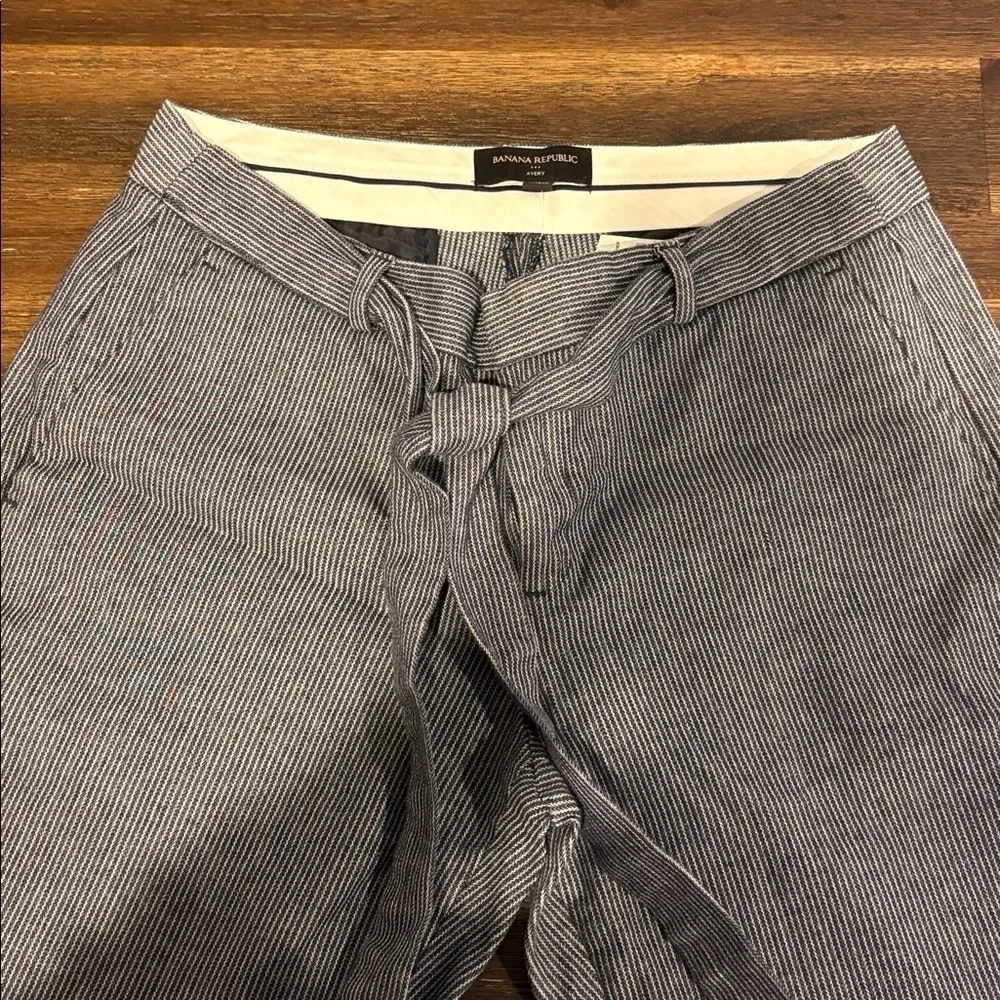 Banana Republic Blue and White Patterned Trousers